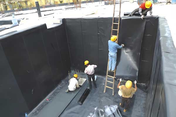 地下室渗水维修